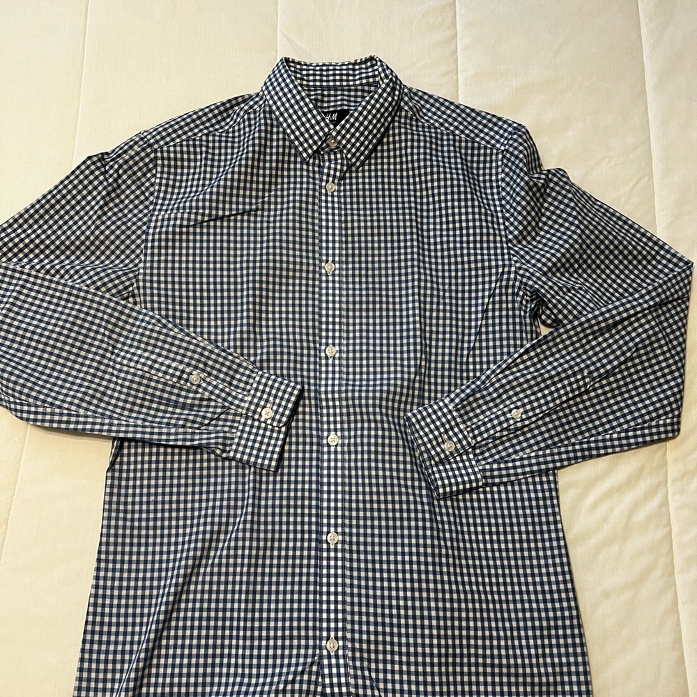 H&M easy iron Button up. SLIM FIT